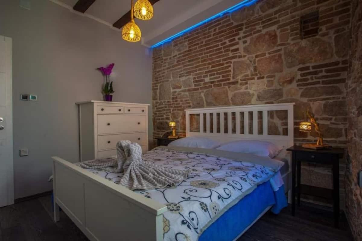 Appartement Historic Luxury Old Town à Zadar Extérieur photo